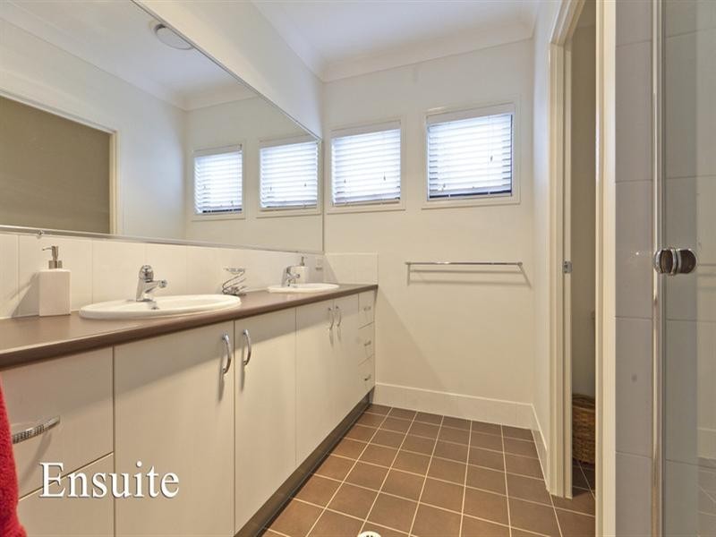 13 North Haven Place, Wellington Point QLD 4160