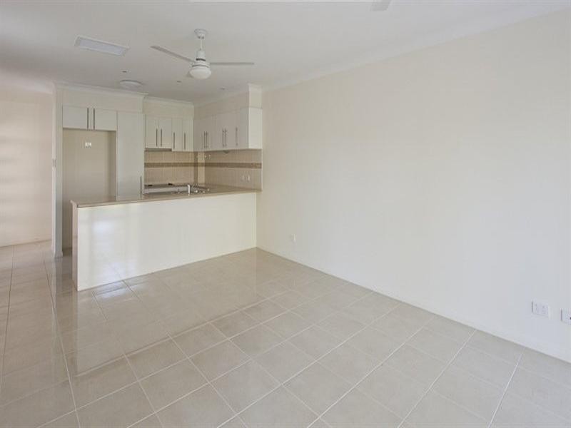 12 Valley Road, Wellington Point QLD 4160