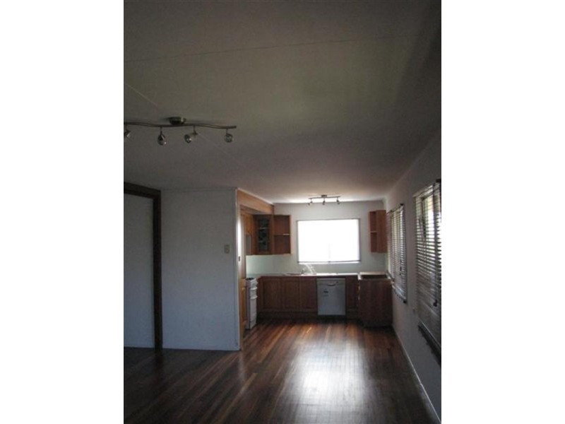 10 Agnes Street, Birkdale QLD 4159