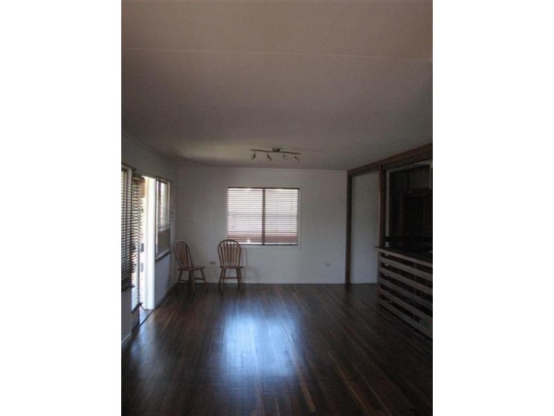 10 Agnes Street, Birkdale QLD 4159