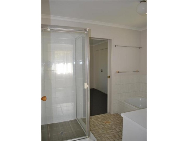 46 Charles Canty Drive, Wellington Point QLD 4160