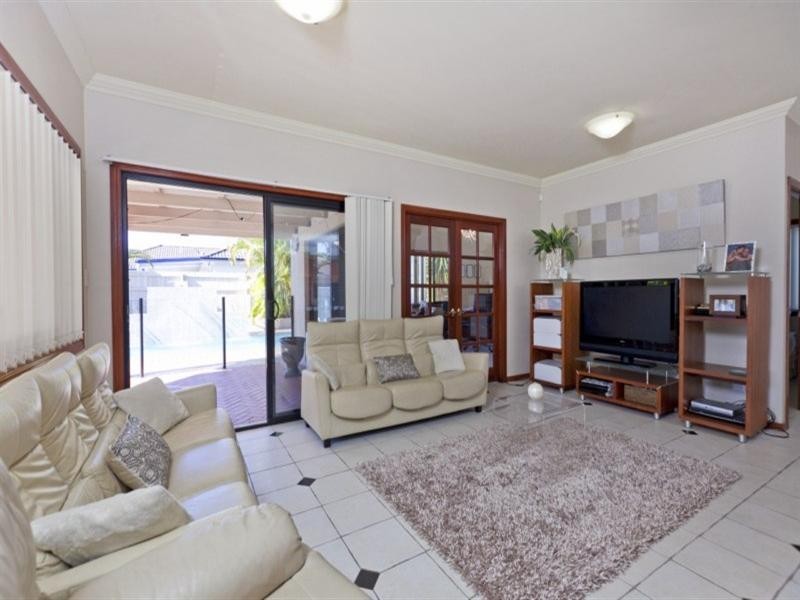 7 Helena Street, Wellington Point QLD 4160