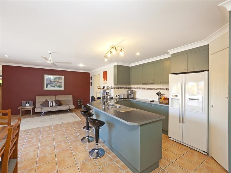 52 Hilliards Park Drive, Wellington Point QLD 4160