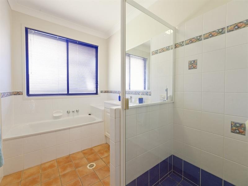 52 Hilliards Park Drive, Wellington Point QLD 4160