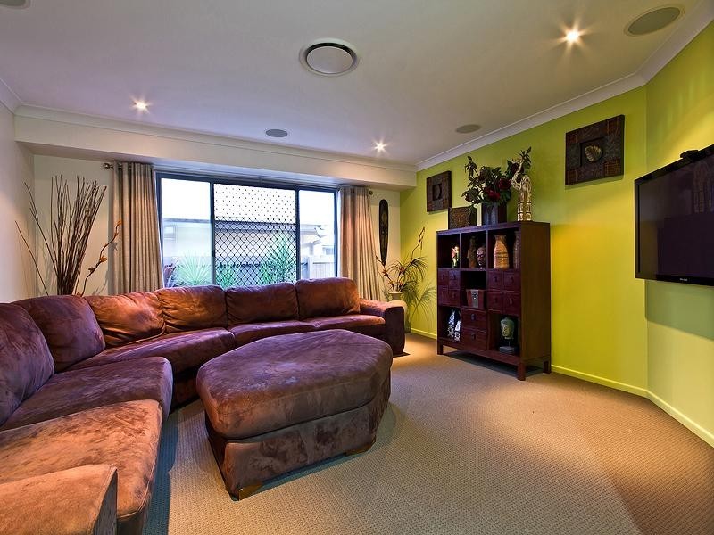 3 Kelby Close, Redland Bay QLD 4165