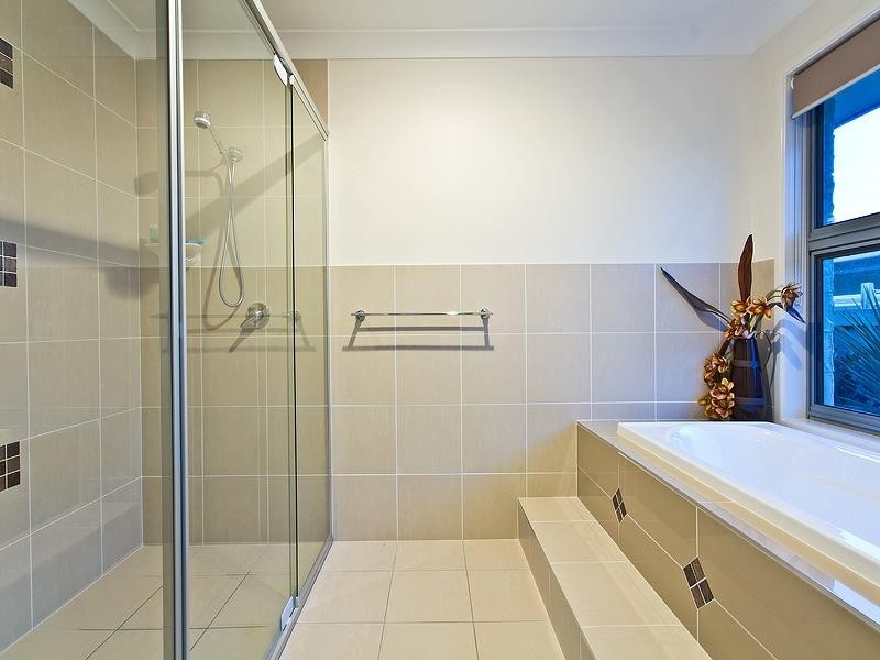 3 Kelby Close, Redland Bay QLD 4165