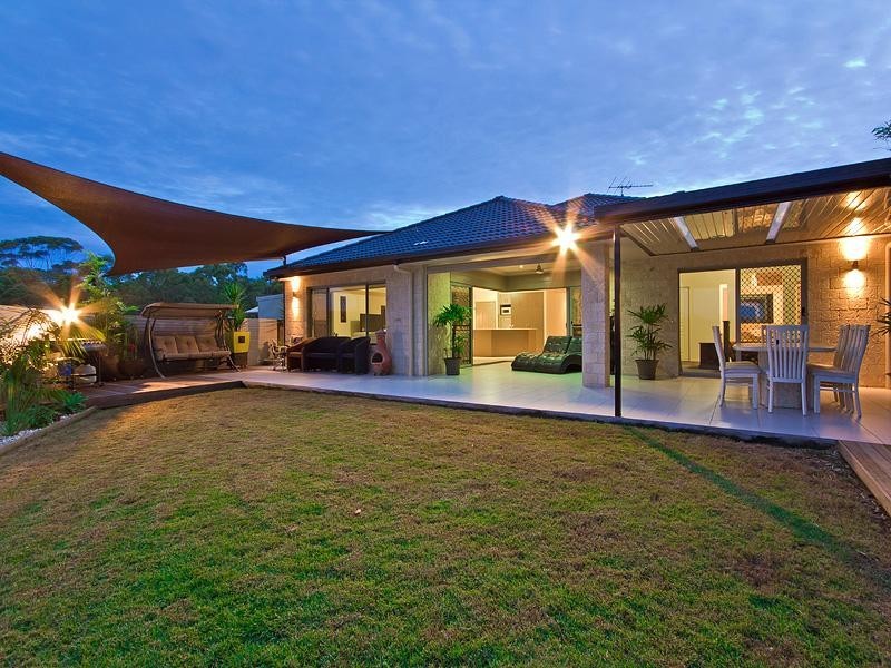 3 Kelby Close, Redland Bay QLD 4165