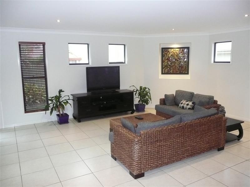 47 Trafalgar Vale Avenue, Wellington Point QLD 4160