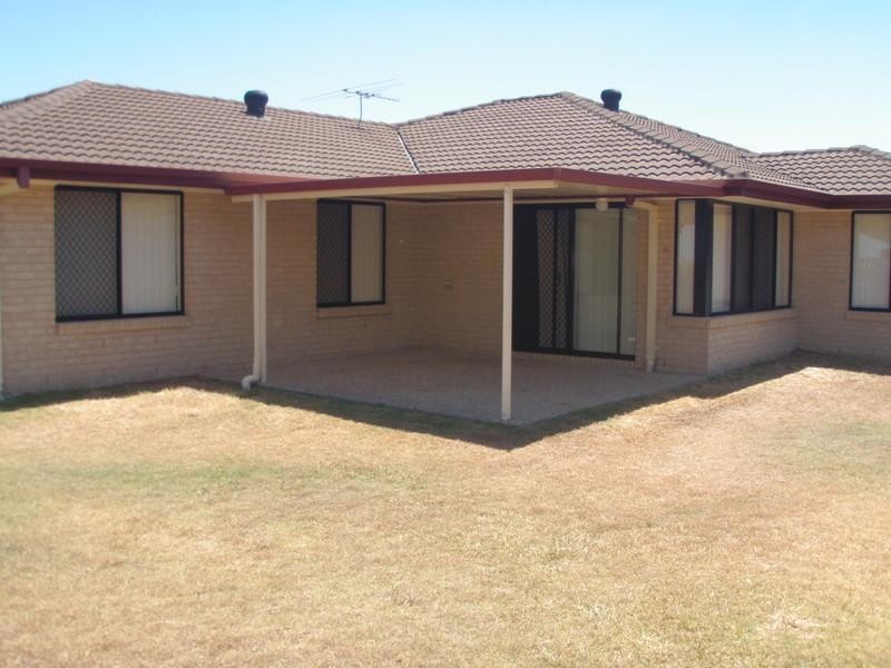 17 Remo Place, Birkdale QLD 4159