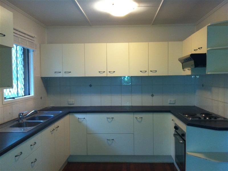 61 Valentine Road, Birkdale QLD 4159