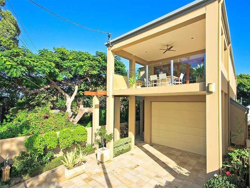 16 Esplanade, Wellington Point QLD 4160