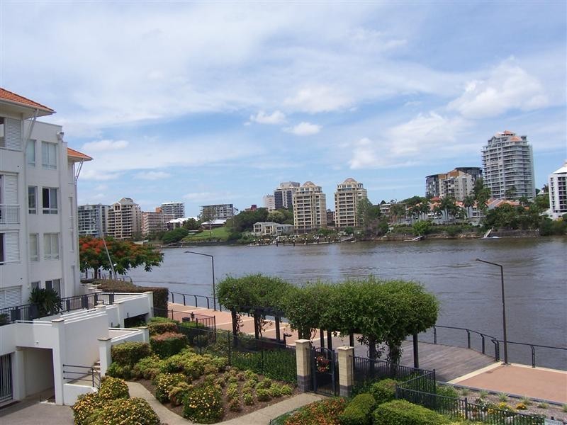 9/6 Merthyr Road, New Farm QLD 4005