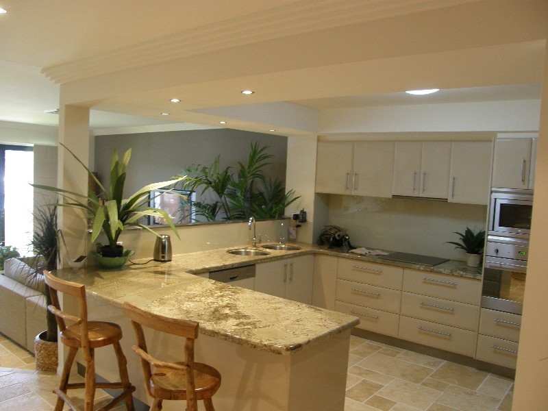 6 Harbourview Court, Raby Bay QLD 4163