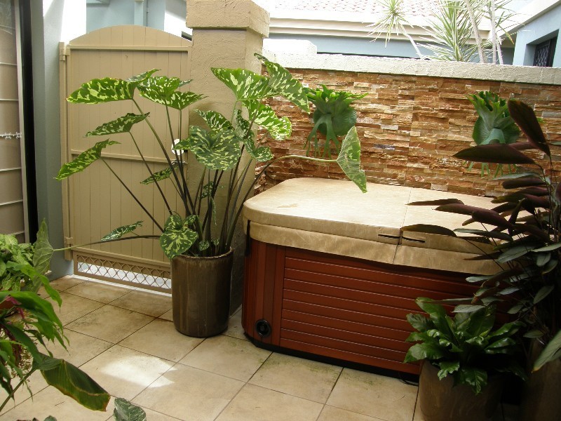 6 Harbourview Court, Raby Bay QLD 4163