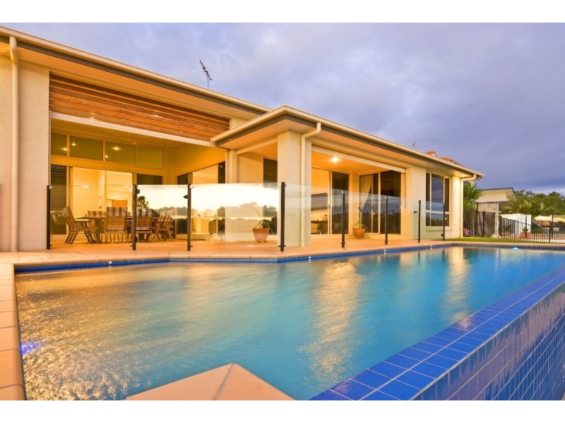 34 King Island Drive, Wellington Point QLD 4160