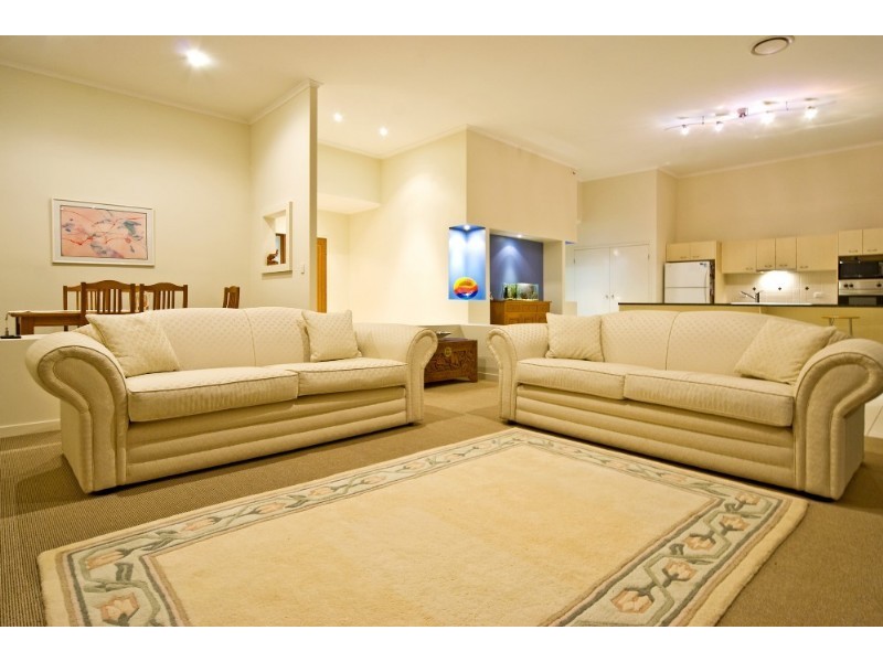 34 King Island Drive, Wellington Point QLD 4160