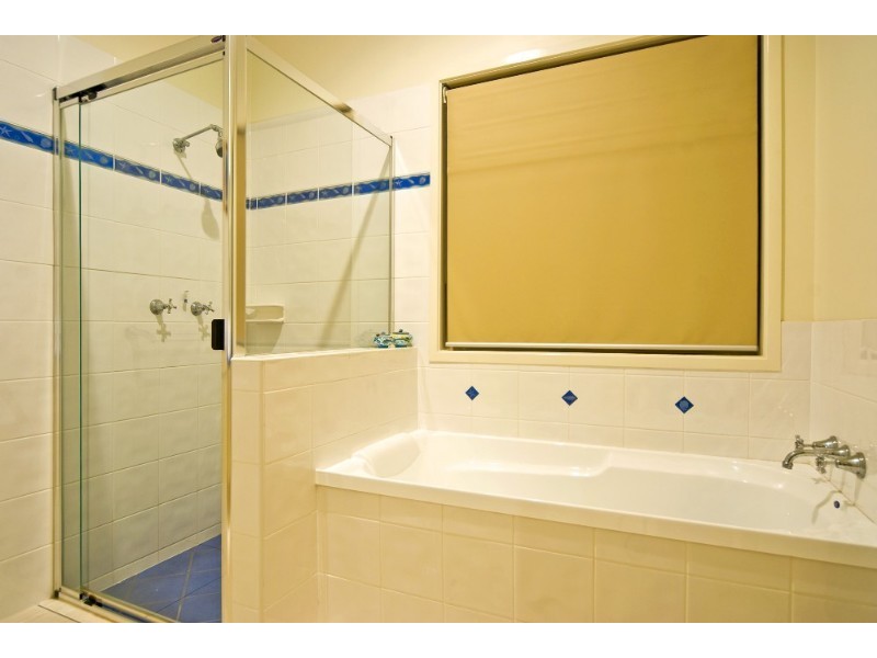 34 King Island Drive, Wellington Point QLD 4160