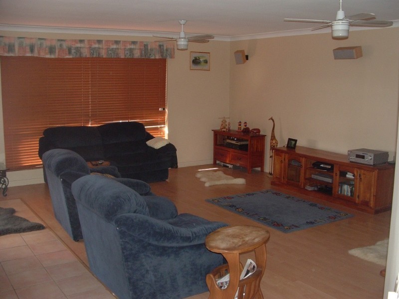 8 Ellora Court, Alexandra Hills QLD 4161