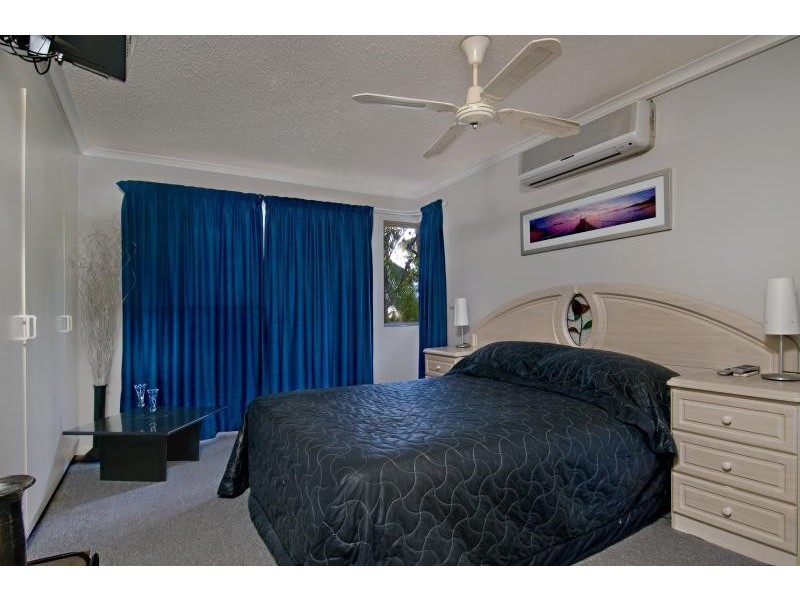 1 Surf Side On The Beach 145 Lowanna Drive, Buddina QLD 4575
