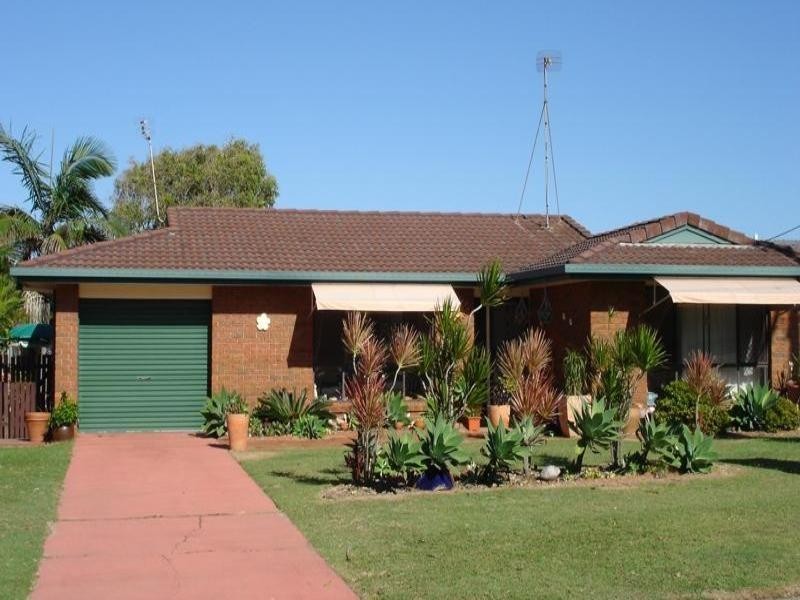 38 Yaringa Avenue, Buddina QLD 4575