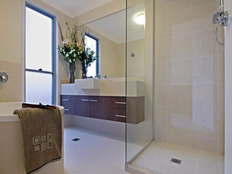 2 Tamarind Street, Meridan Plains QLD 4551