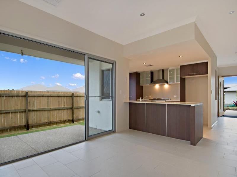 2 Tamarind Street, Meridan Plains QLD 4551