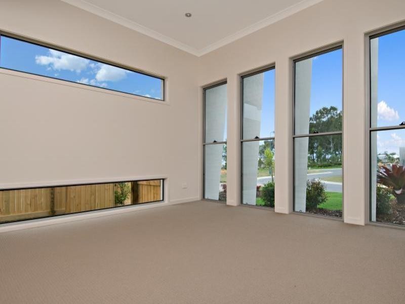 2 Tamarind Street, Meridan Plains QLD 4551