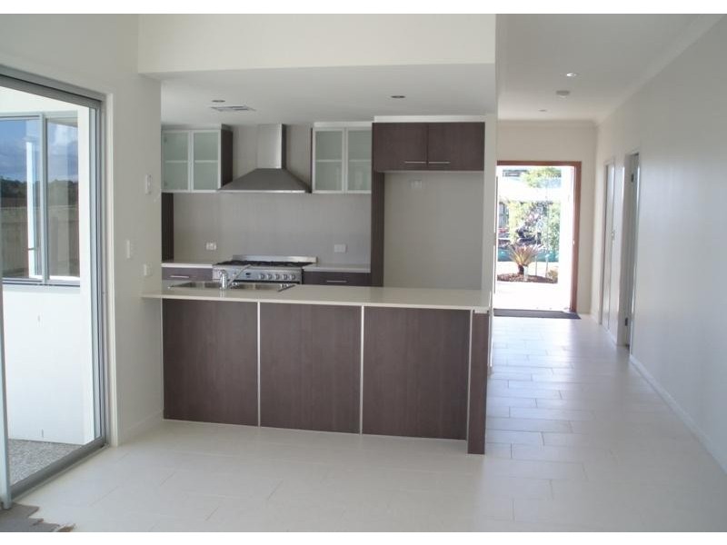 2 Tamarind Street, Meridan Plains QLD 4551