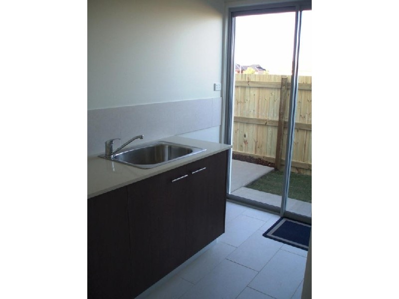 2 Tamarind Street, Meridan Plains QLD 4551