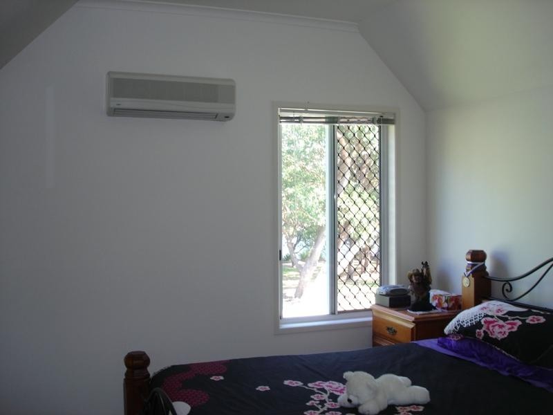 25 Mulloka Esplanade, Wurtulla QLD 4575