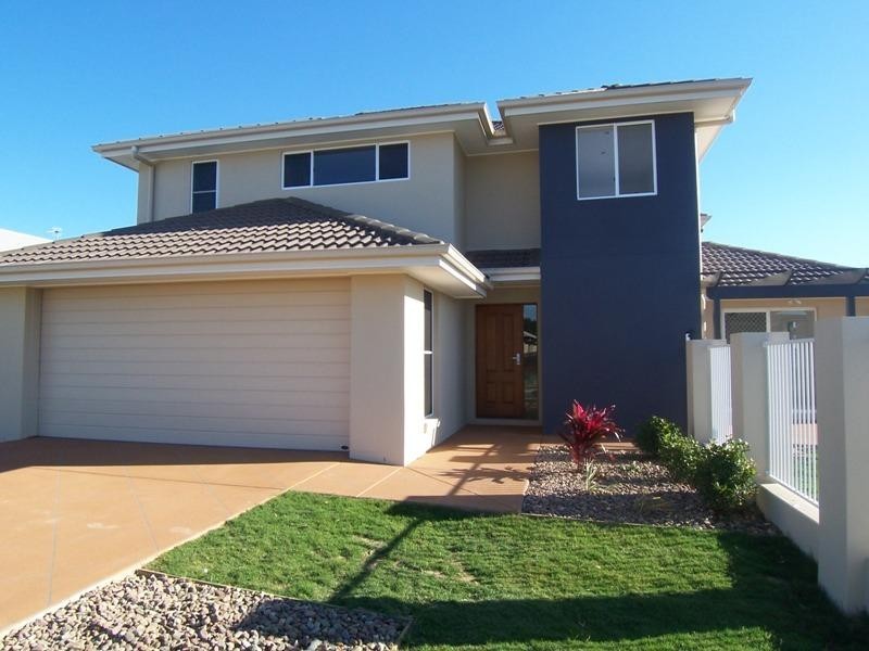 1/10 Alicia Circuit, Little Mountain QLD 4551