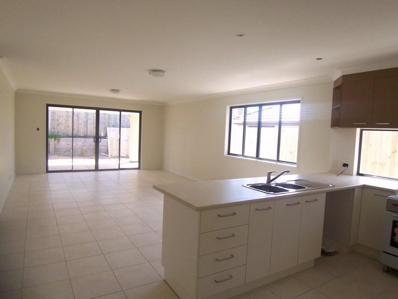 Little Mountain QLD 4551