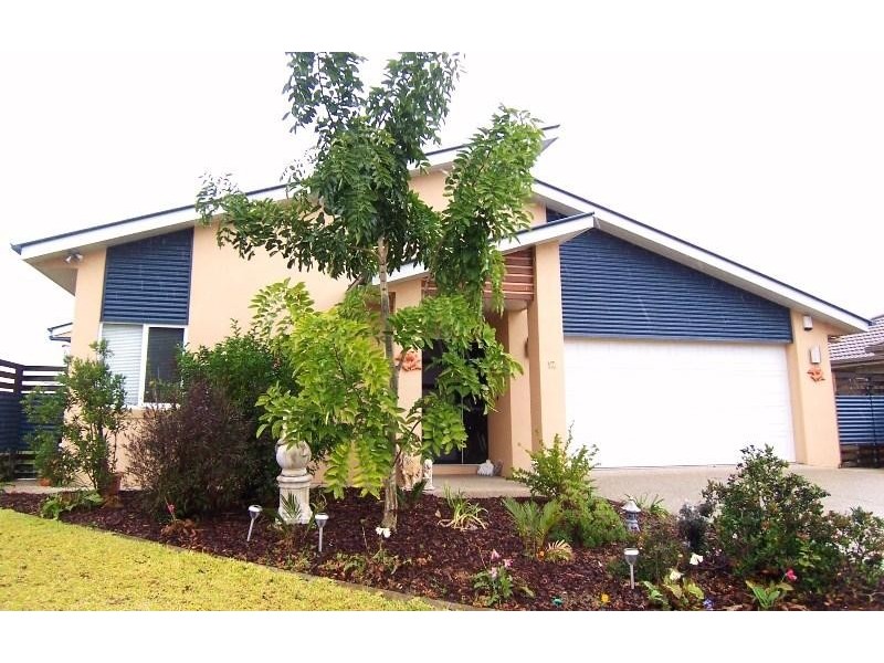 12 Wildflower Way, Little Mountain QLD 4551