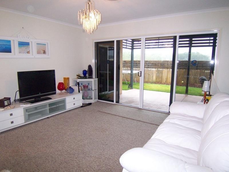 12 Wildflower Way, Little Mountain QLD 4551