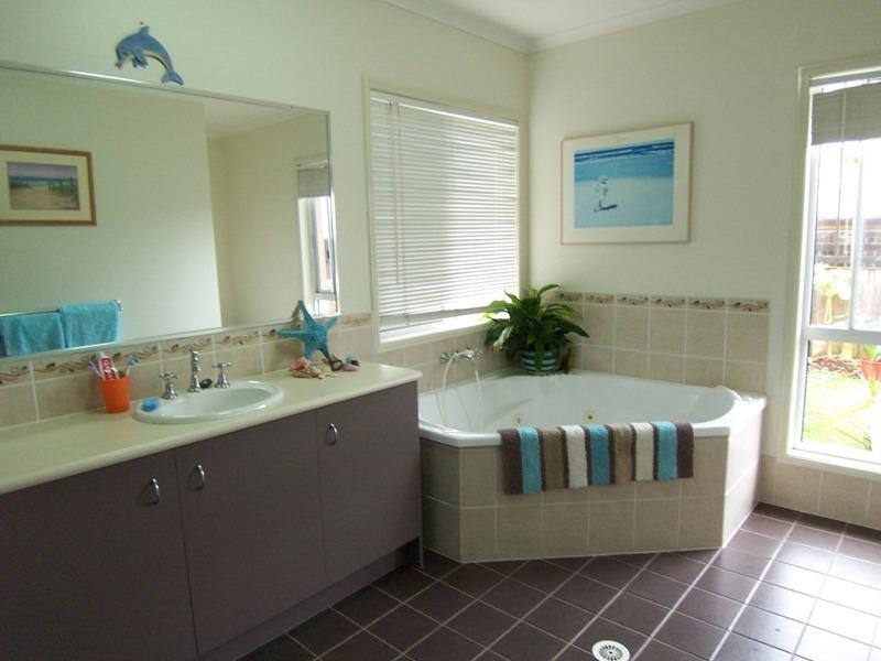 12 Wildflower Way, Little Mountain QLD 4551