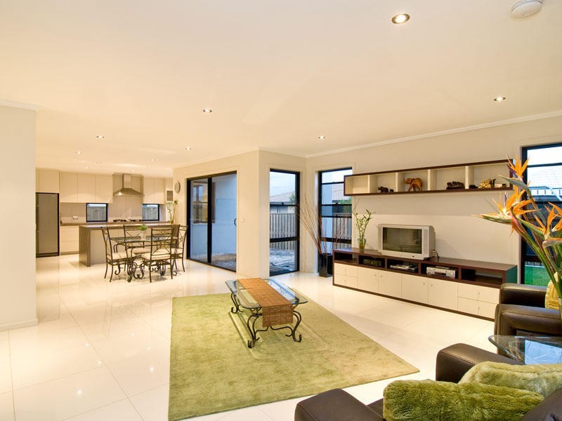 5 Alicia Circuit, Little Mountain QLD 4551