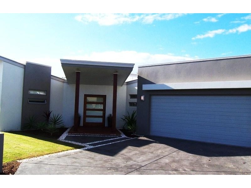 7 Alicia Circuit, Little Mountain QLD 4551