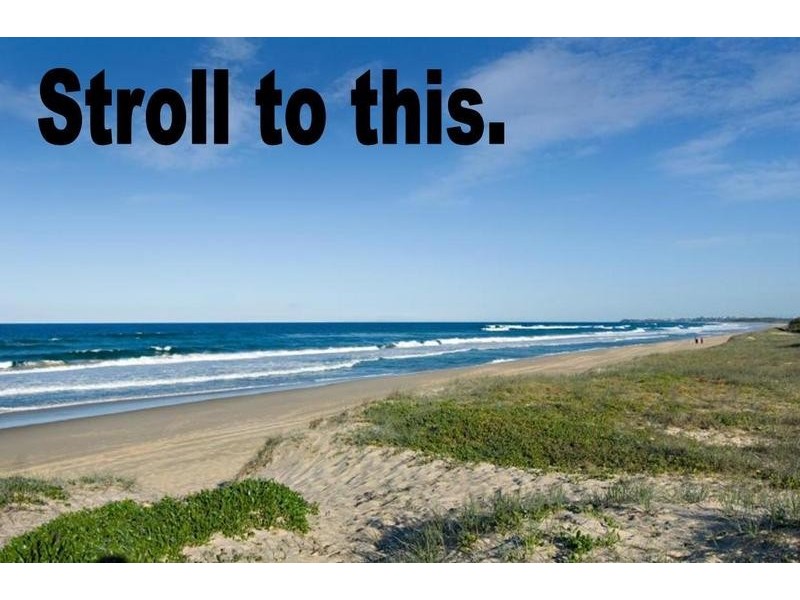 10 Mulgani Street, Warana QLD 4575