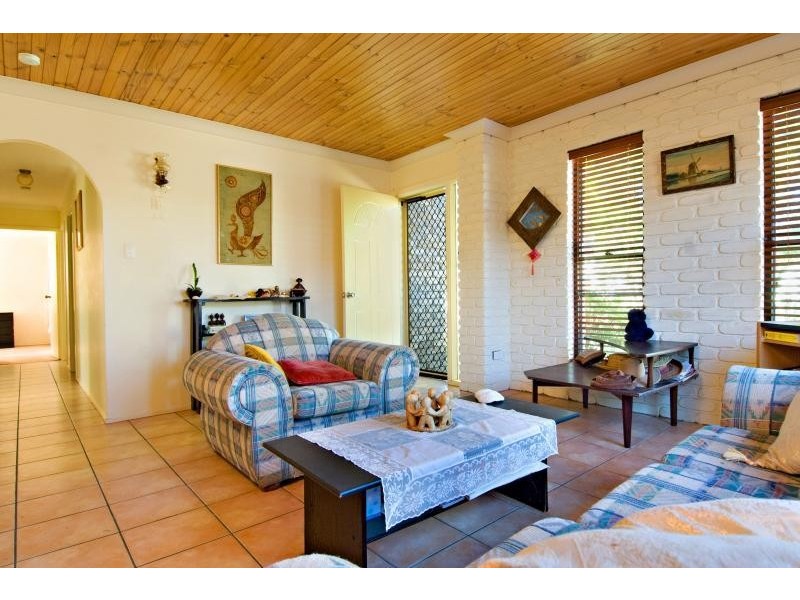 10 Mulgani Street, Warana QLD 4575