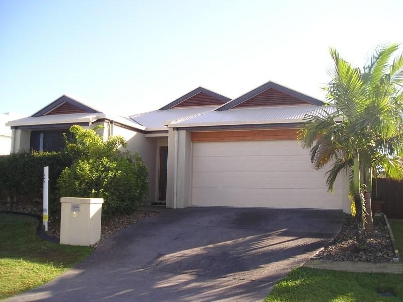 5 Riberry Place, Meridan Plains QLD 4551