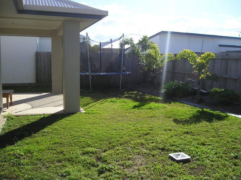 5 Riberry Place, Meridan Plains QLD 4551
