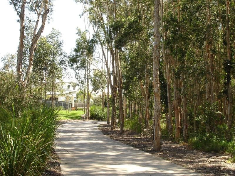 5 Riberry Place, Meridan Plains QLD 4551