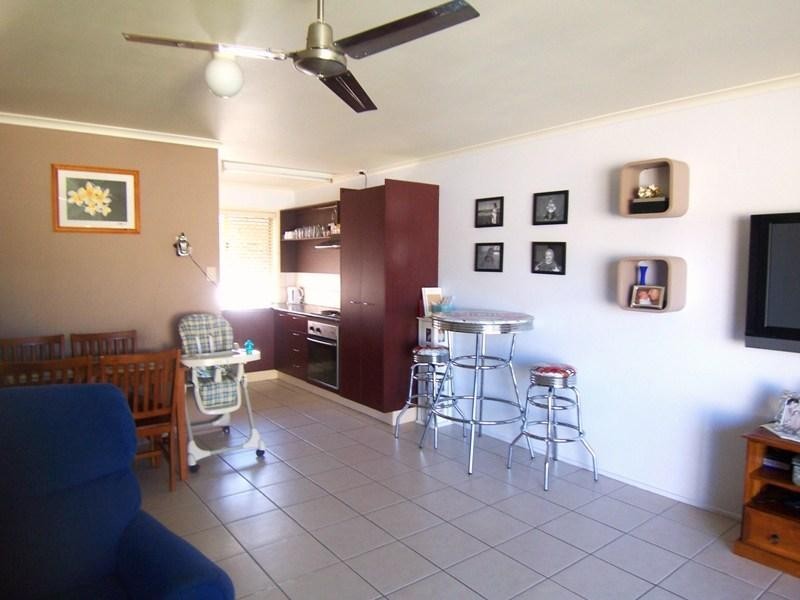 4/4 Cootamundra Drive, Mountain Creek QLD 4557