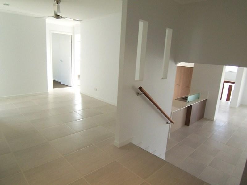 Little Mountain QLD 4551