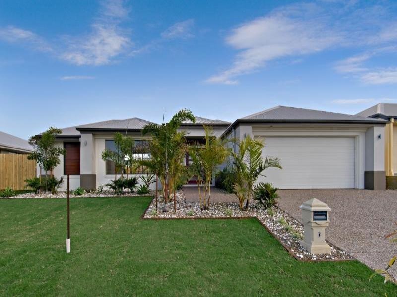 7 Stavewood Court, Meridan Plains QLD 4551