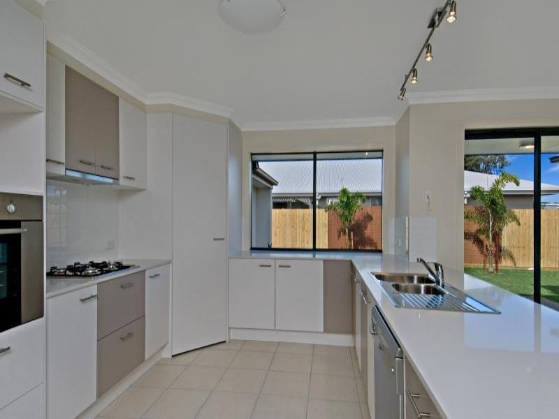 7 Stavewood Court, Meridan Plains QLD 4551