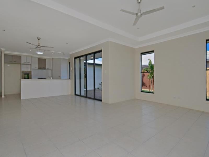 7 Stavewood Court, Meridan Plains QLD 4551