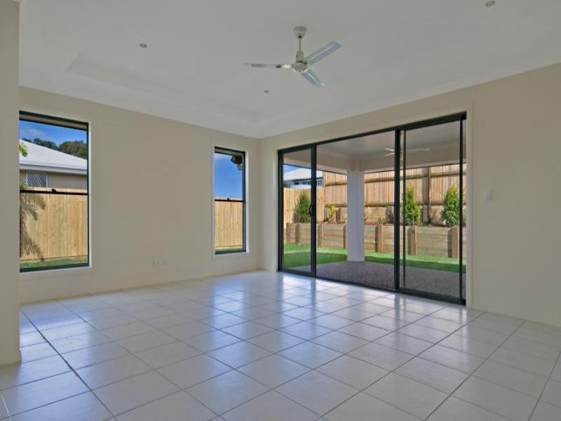 7 Stavewood Court, Meridan Plains QLD 4551