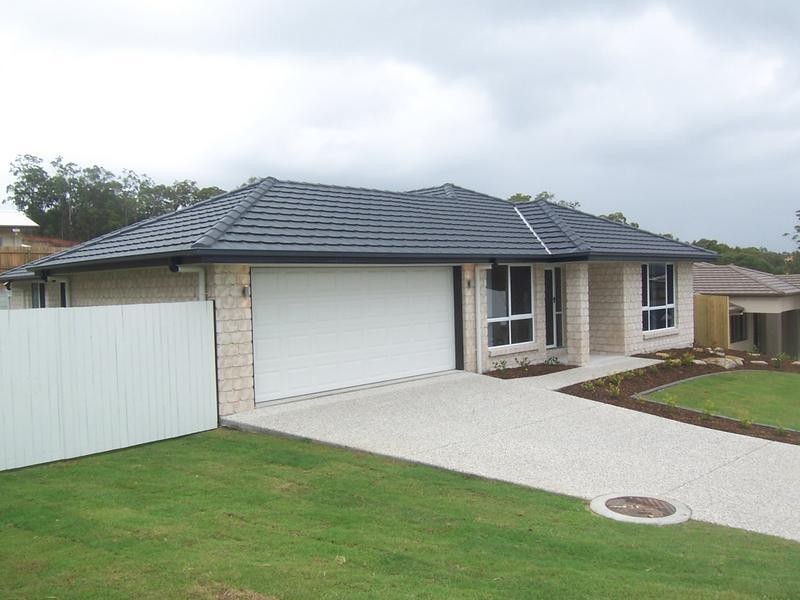 8 Acaciabark Place, Little Mountain QLD 4551