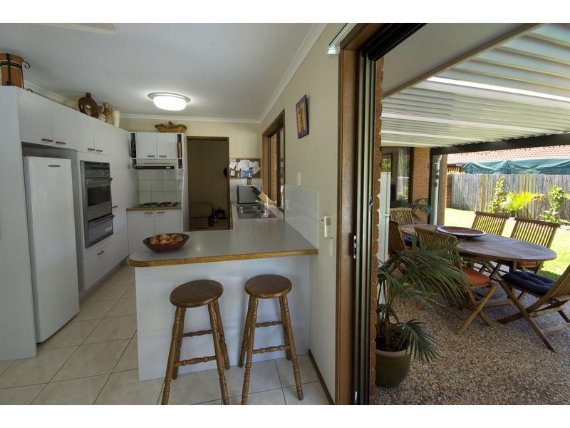 14 Lurnea Crescent, Mountain Creek QLD 4557